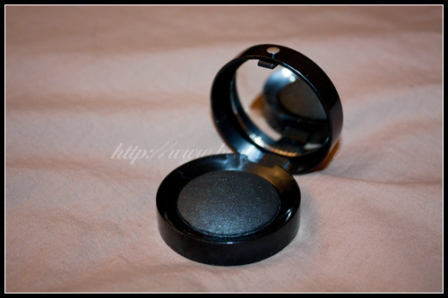 bourjois-ombre-a-paupieres-06-06 Bourjois : Ombre à Paupières, les noirs - 06