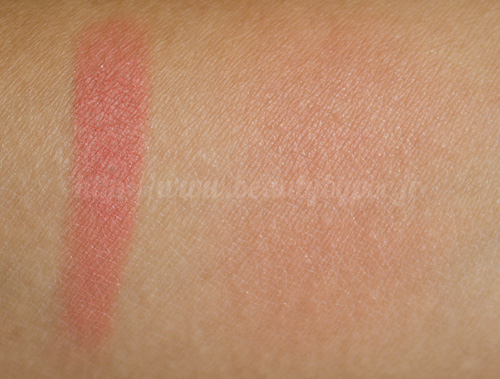 Burberry : Light Glow n°5 Blossom Blush