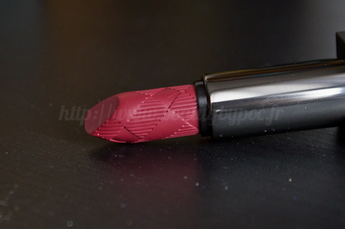 Burberry : Lip Velvet n°308 Pink Azalea & n°310 Military Red
