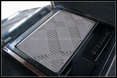 Burberry Sheer Eye Shadow N°17 Pearl Grey