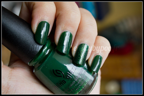 China Glaze : Holly-Day + Glittering Garland / Let it Snow / Holiday 2011