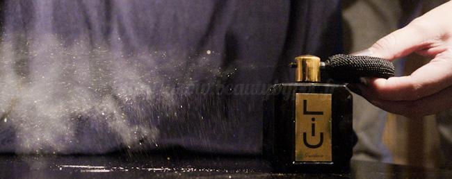 guerlain-liu-poudre-iridescente-03 Guerlain : Liu Poudre Iridescente Parfumée Visage & Corps - Noël 2012