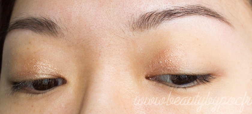 Make-up #110 : Maquillage nude et discret avec la Naked Smoky d'Urban Decay 