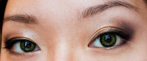 Make-up #43 : Palette Wild Violet & Lentilles Gemstone Green Freshlook Colorblends