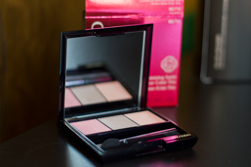 Shiseido : Ombre Doux Eclat Trio RD711 Pink Sands